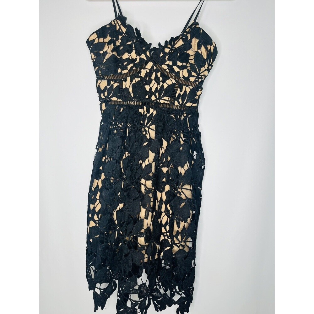 Romeo And Juliet Couture Blake Nude Lace Dress size S MSRP $240 NWT Cocktail